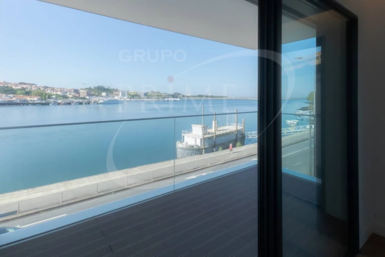 Apartamento T4 para Arrendamento em Lordelo do Ouro e Massarelos Foto 11