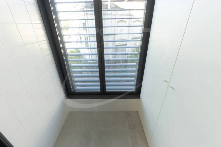 Apartamento T4 para Arrendamento em Lordelo do Ouro e Massarelos Foto 21