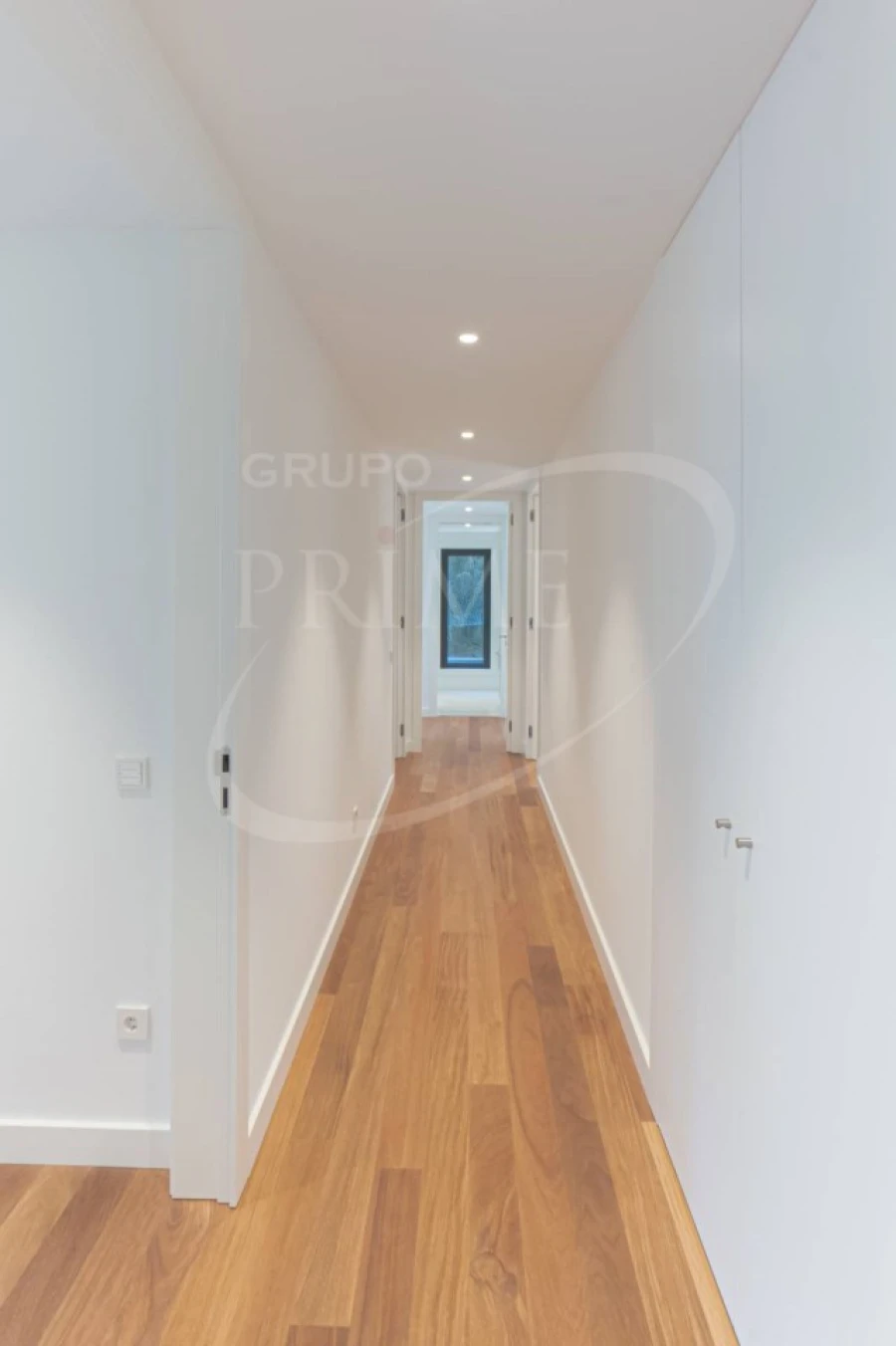 Apartamento T4 para Arrendamento em Lordelo do Ouro e Massarelos Foto 24