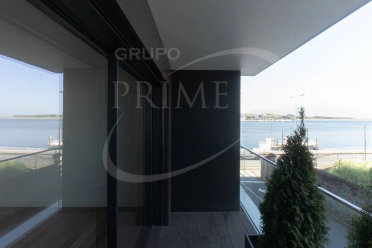 Apartamento T4 para Arrendamento em Lordelo do Ouro e Massarelos Foto 42