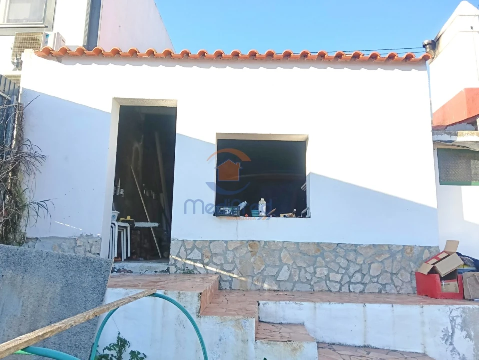 Moradia T2 para Venda em Carvoeira e Carmões Foto 23