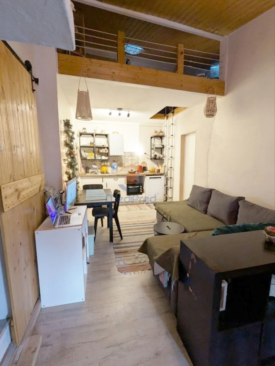 Moradia T2 para Venda em Carvoeira e Carmões