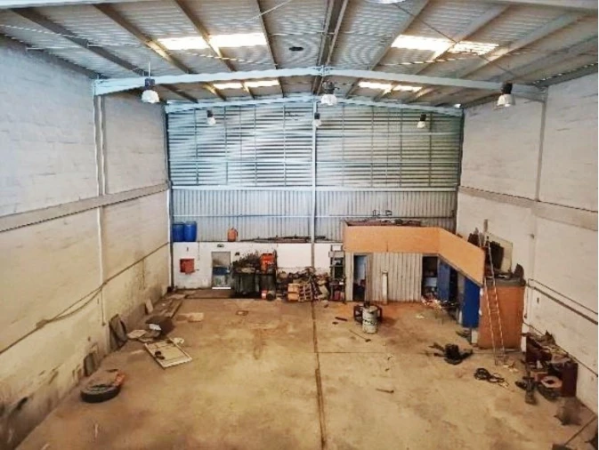 Armazém para Venda em Alverca do Ribatejo e Sobralinho Foto 4