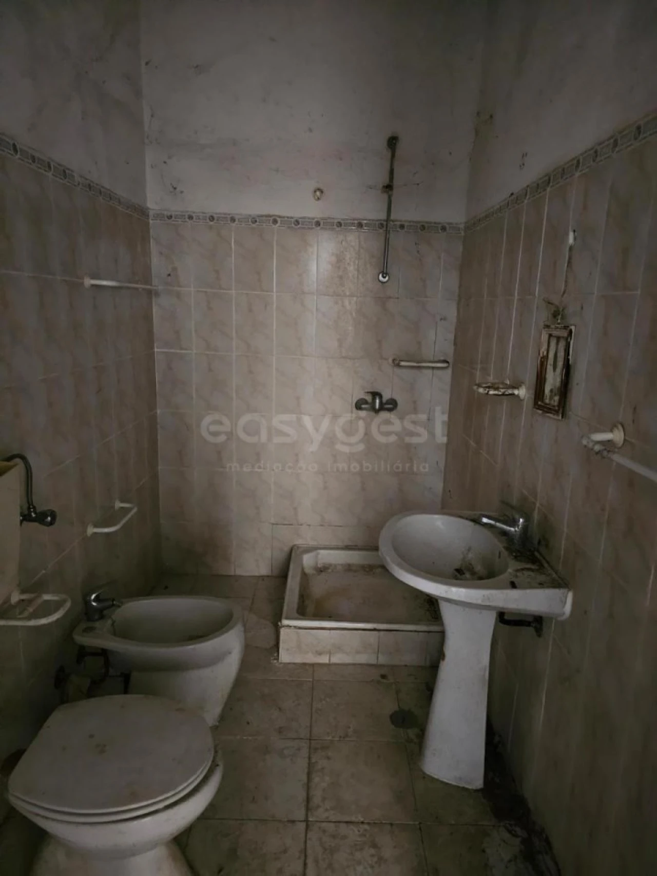 Prédio para Venda em Almodôvar e Graça dos Padrões Foto 11