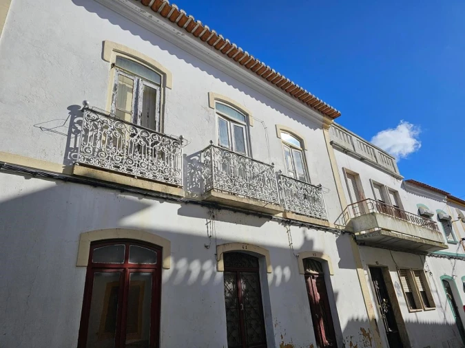 Prédio para Venda em Almodôvar e Graça dos Padrões Foto 2