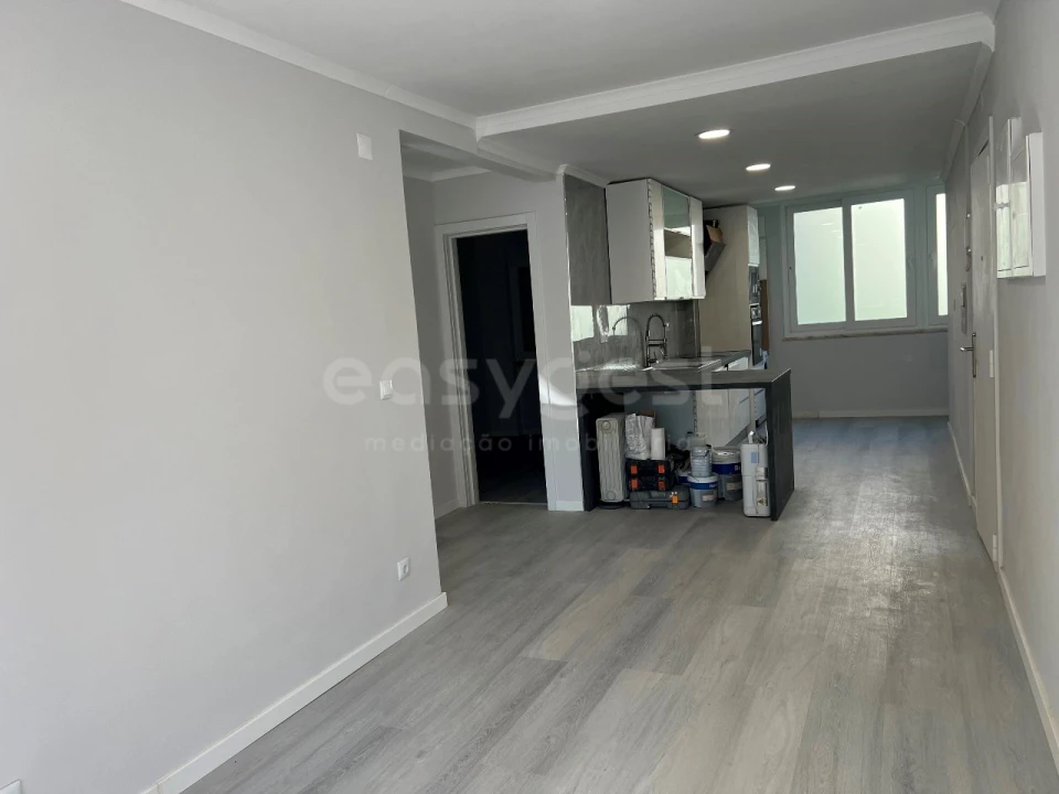 Apartamento T2 para Venda em Benfica Foto 10