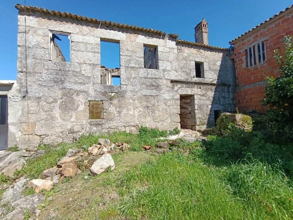 Moradia para Venda em Tabua Foto 1