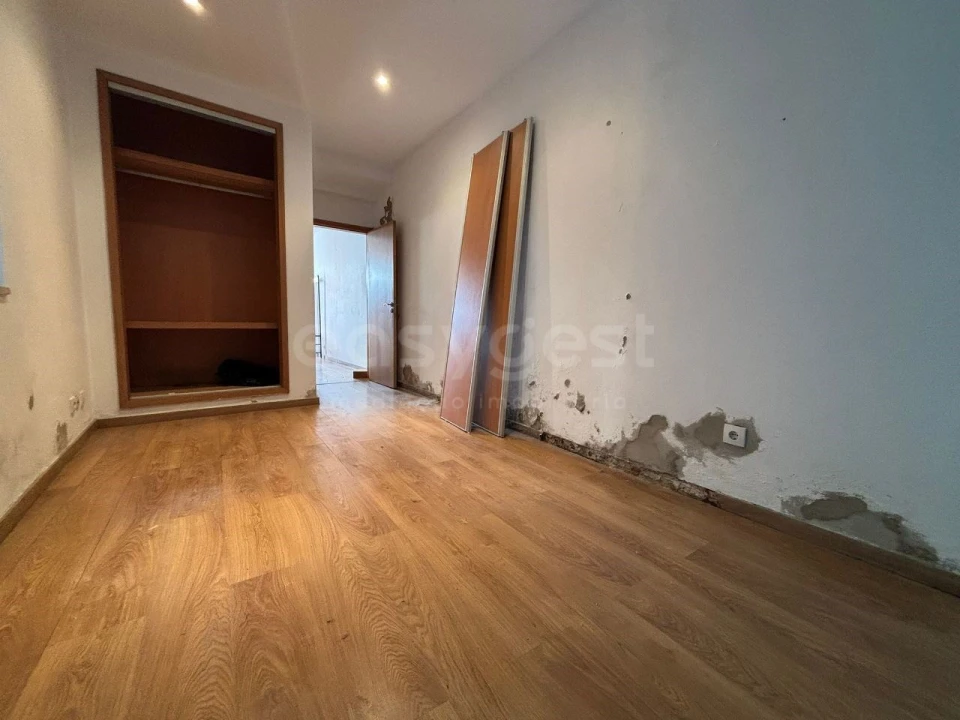 Moradia T4 para Venda em Montijo e Afonsoeiro Foto 9