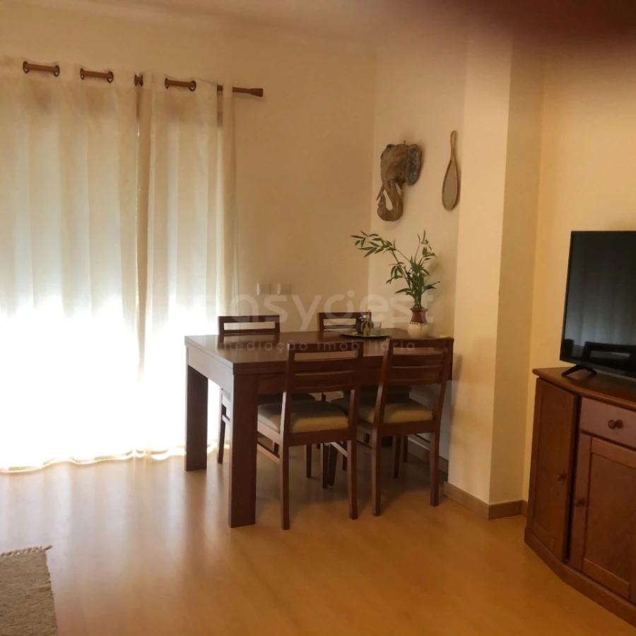 Apartamento T1 para Venda em Ferrel Foto 3