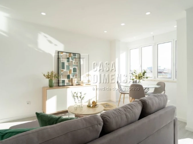 Apartamento T3 para Venda em Benfica Foto 4