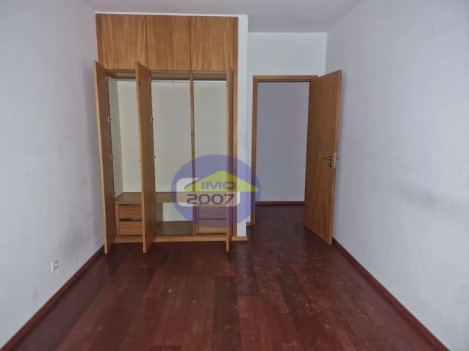 Apartamento T2 para Venda em Oliveira do Douro Foto 11