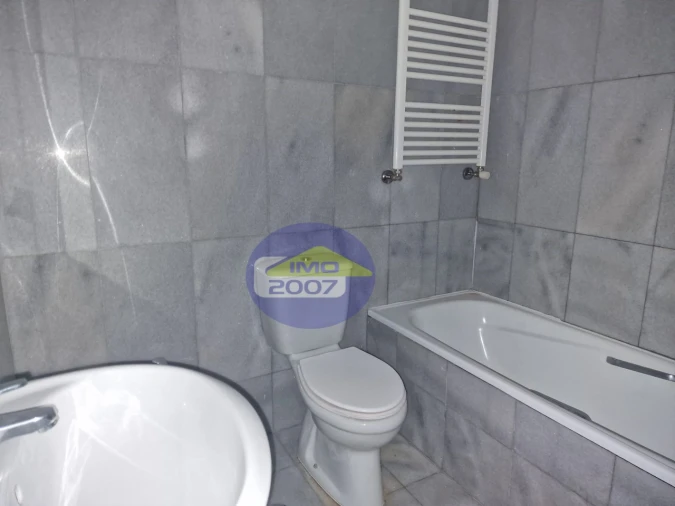 Apartamento T2 para Venda em Oliveira do Douro Foto 13