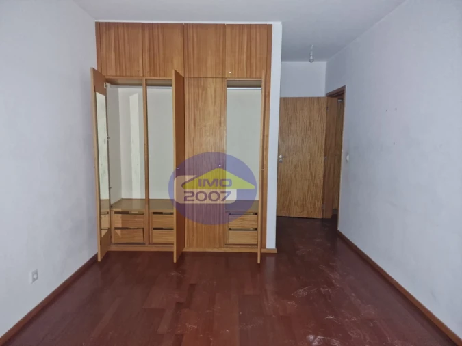 Apartamento T2 para Venda em Oliveira do Douro Foto 16