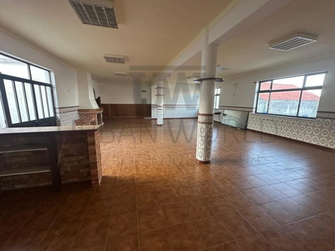 Apartamento T3 para Venda em São Martinho do Porto Foto 1