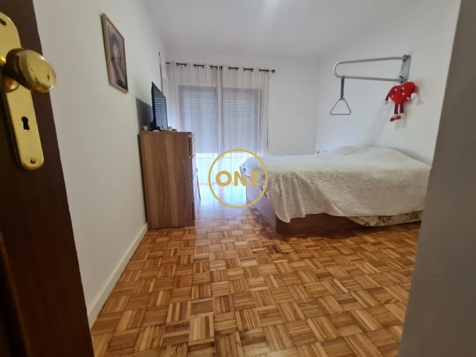Apartamento T4 para Venda em Paredes Foto 14