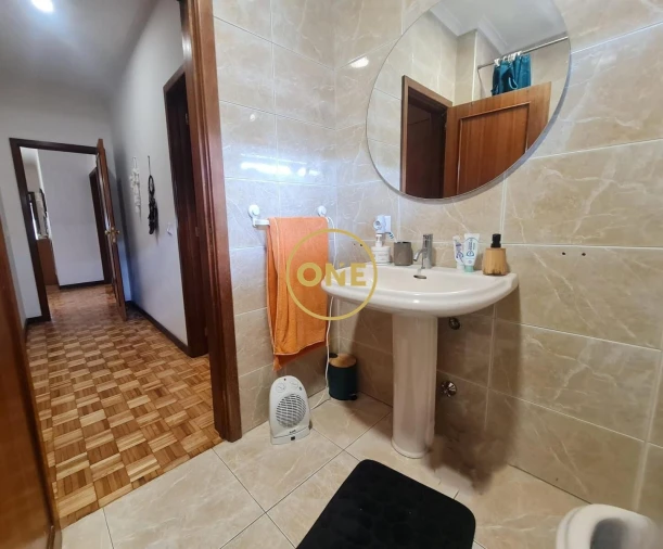 Apartamento T4 para Venda em Paredes Foto 17