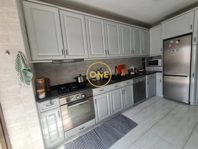 Apartamento T4 para Venda em Paredes Foto 3