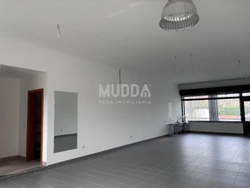 Loja para Venda em Nogueira do Cravo e Pindelo