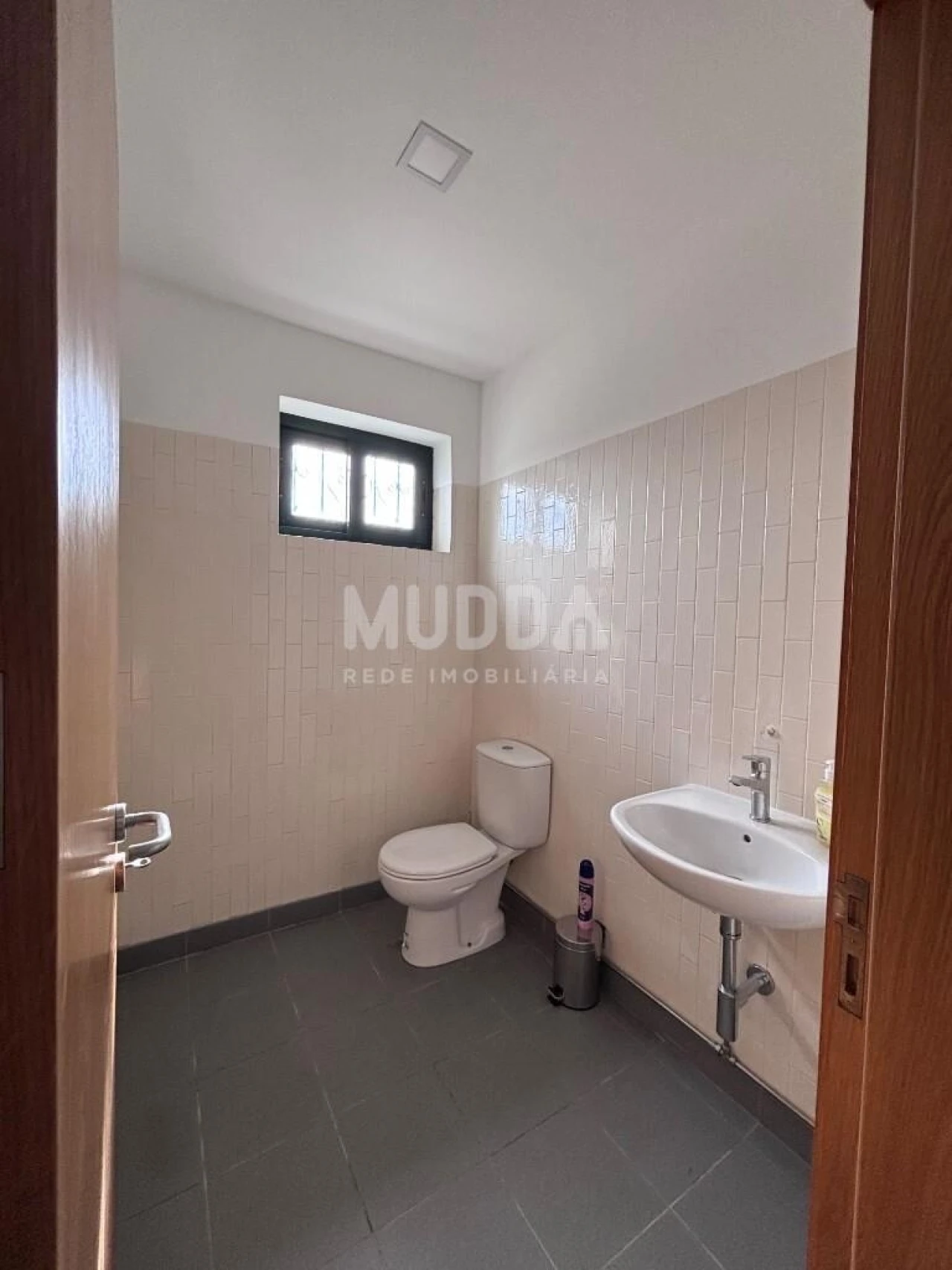 Loja para Venda em Nogueira do Cravo e Pindelo Foto 5