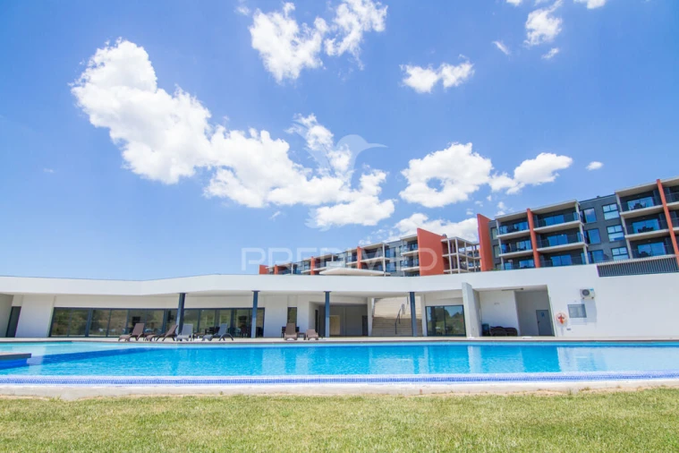 Apartamento T1 para Venda em Mexilhoeira Grande Foto 12