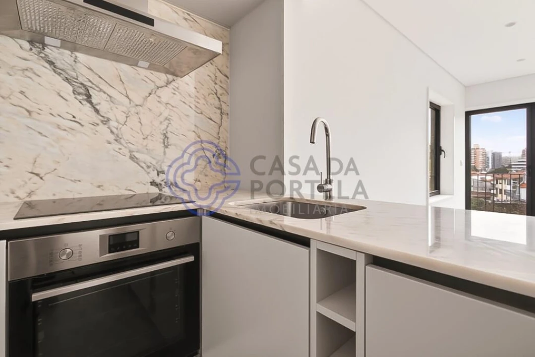 Apartamento T1 para Venda em Cedofeita, Santo Ildefonso, Sé, Miragaia, São Nicolau e Vitória Foto 3
