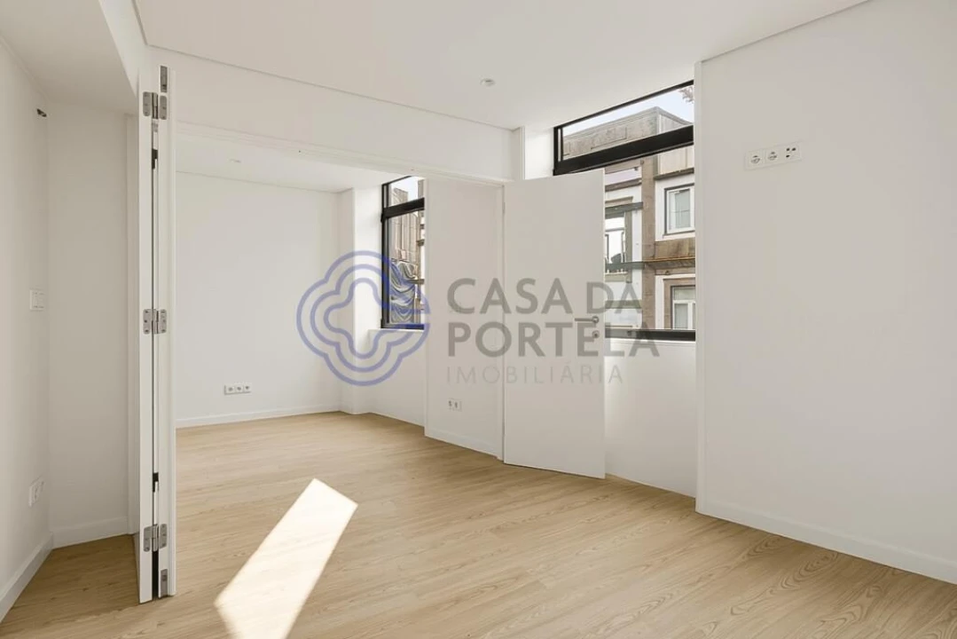 Apartamento T1 para Venda em Cedofeita, Santo Ildefonso, Sé, Miragaia, São Nicolau e Vitória Foto 11