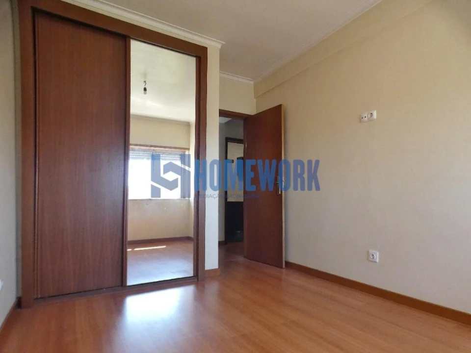 Apartamento T2 para Venda em Queluz e Belas Foto 16
