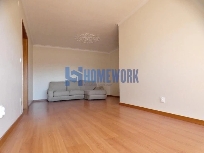 Apartamento T2 para Venda em Queluz e Belas Foto 11
