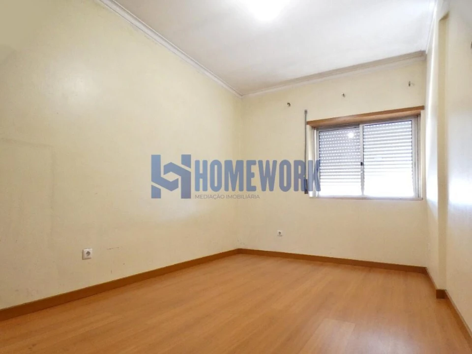 Apartamento T2 para Venda em Queluz e Belas Foto 19