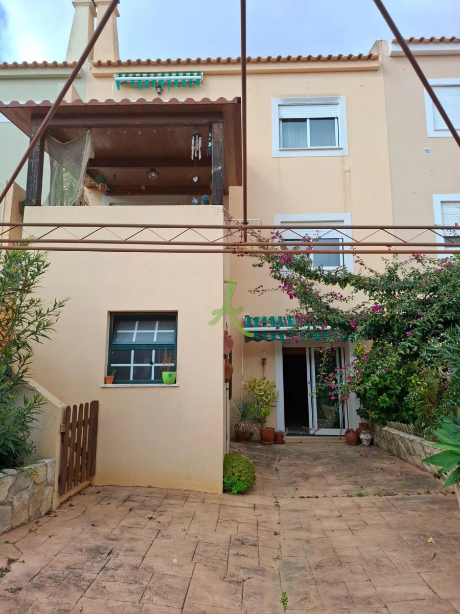 Moradia T4 para Venda em Estômbar e Parchal Foto 2