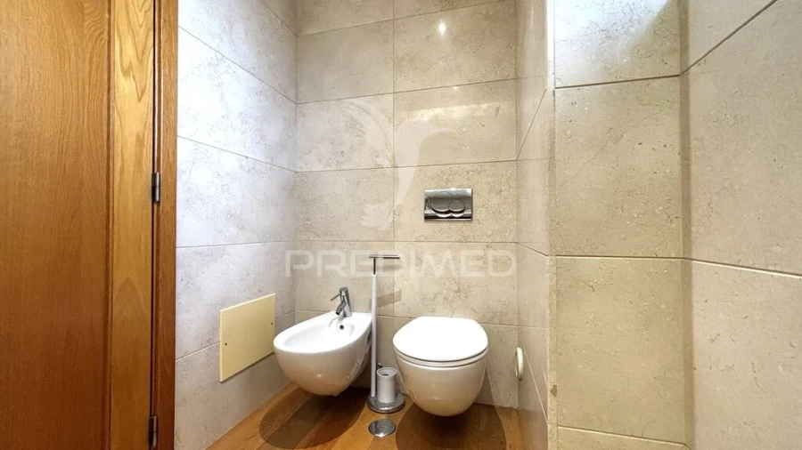 Apartamento T5 para Venda em São Domingos de Benfica Foto 13