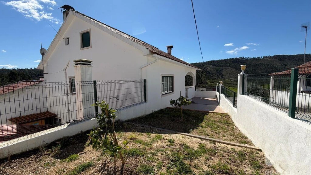 Moradia T4 para Arrendamento em Mação, Penhascoso e Aboboreira Foto 5