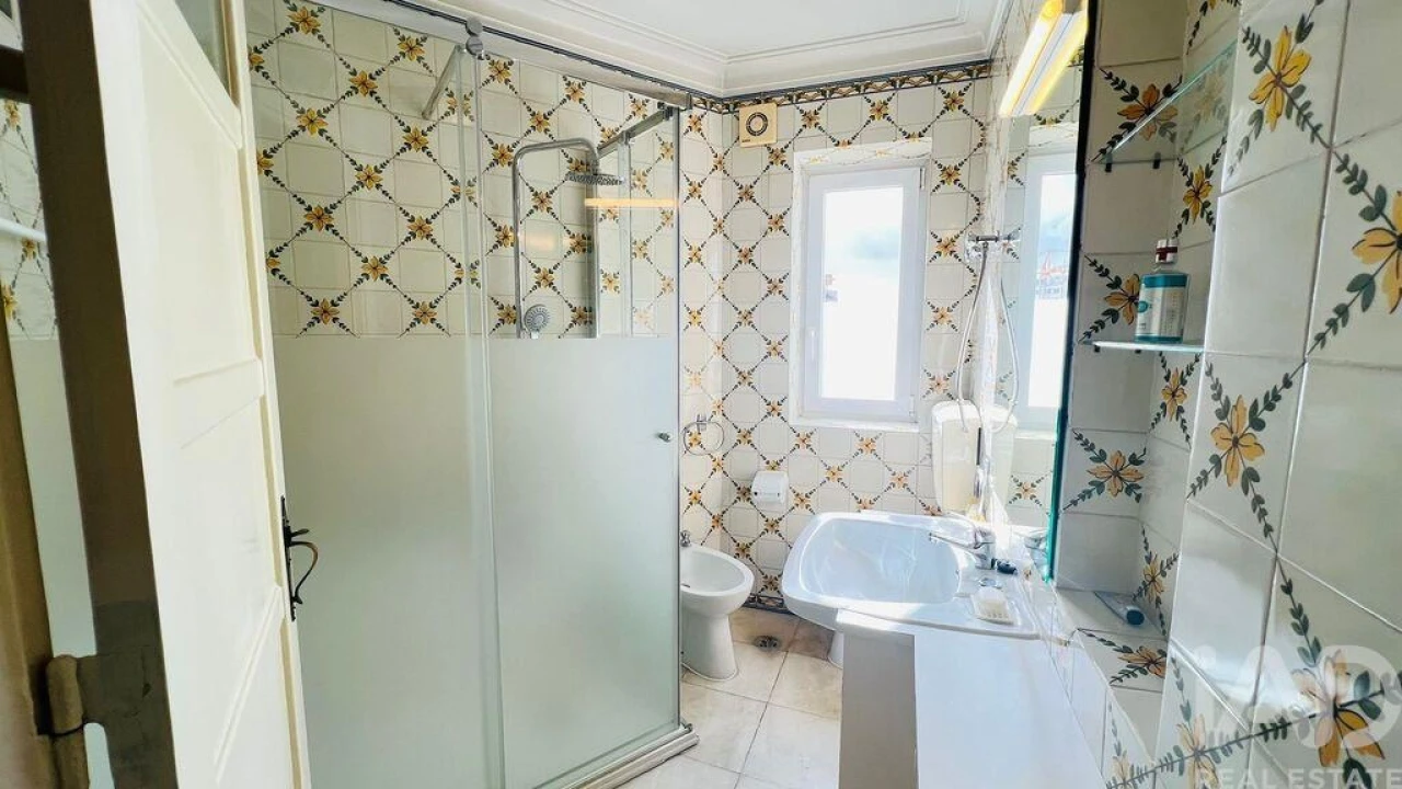 Apartamento T5 para Venda em Estrela Foto 7
