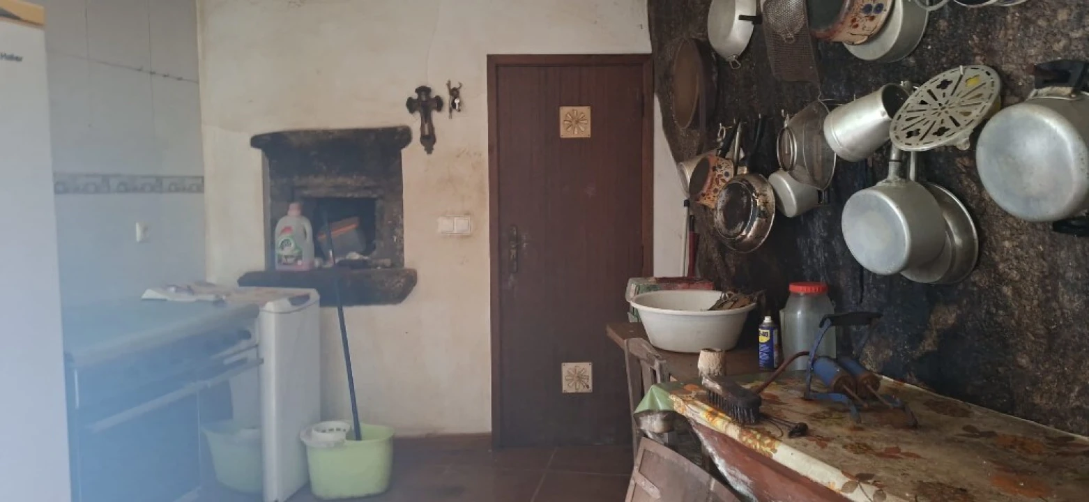 Quinta T2 para Venda em Bouro (Santa Marta) Foto 3