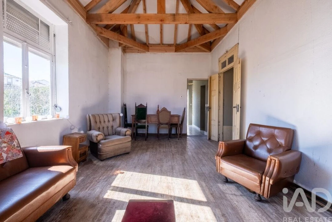 Moradia T5 para Venda em Ervedal e Vila Franca da Beira Foto 18