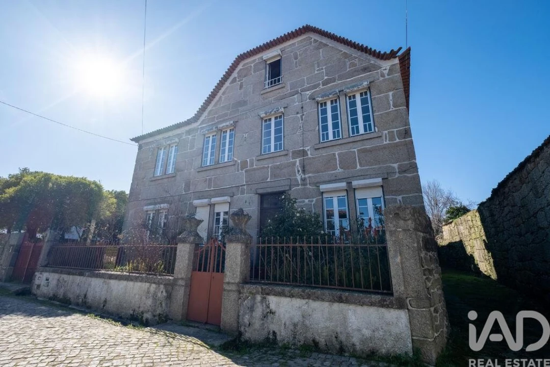 Moradia T5 para Venda em Ervedal e Vila Franca da Beira Foto 40