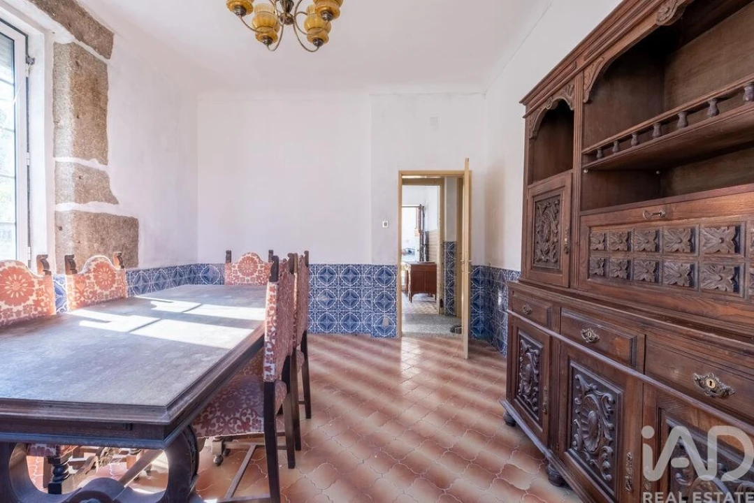 Moradia T5 para Venda em Ervedal e Vila Franca da Beira Foto 10