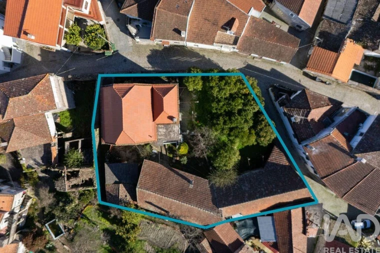 Moradia T5 para Venda em Ervedal e Vila Franca da Beira Foto 3