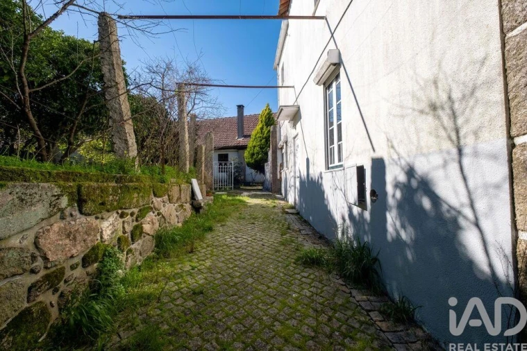 Moradia T5 para Venda em Ervedal e Vila Franca da Beira Foto 35