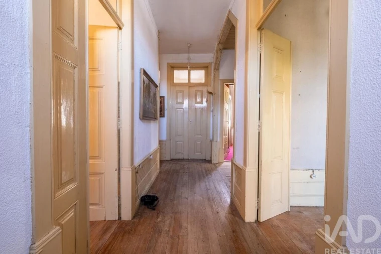 Moradia T5 para Venda em Ervedal e Vila Franca da Beira Foto 11