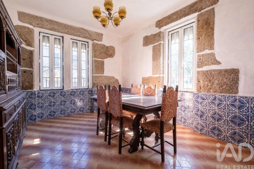 Moradia T5 para Venda em Ervedal e Vila Franca da Beira Foto 9