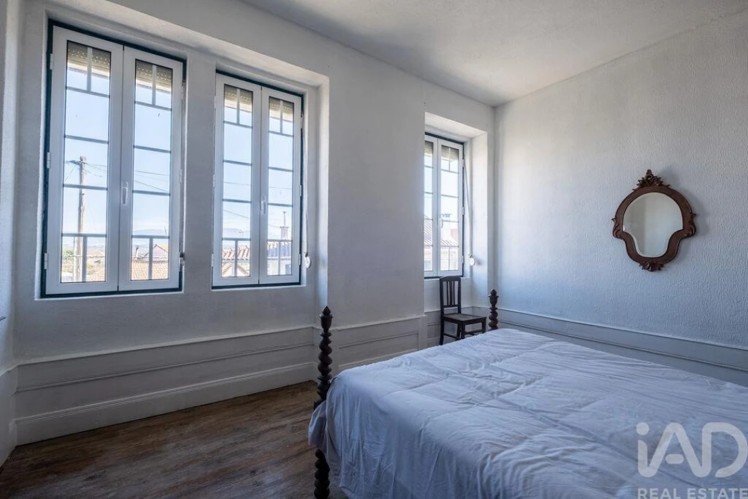 Moradia T5 para Venda em Ervedal e Vila Franca da Beira Foto 13