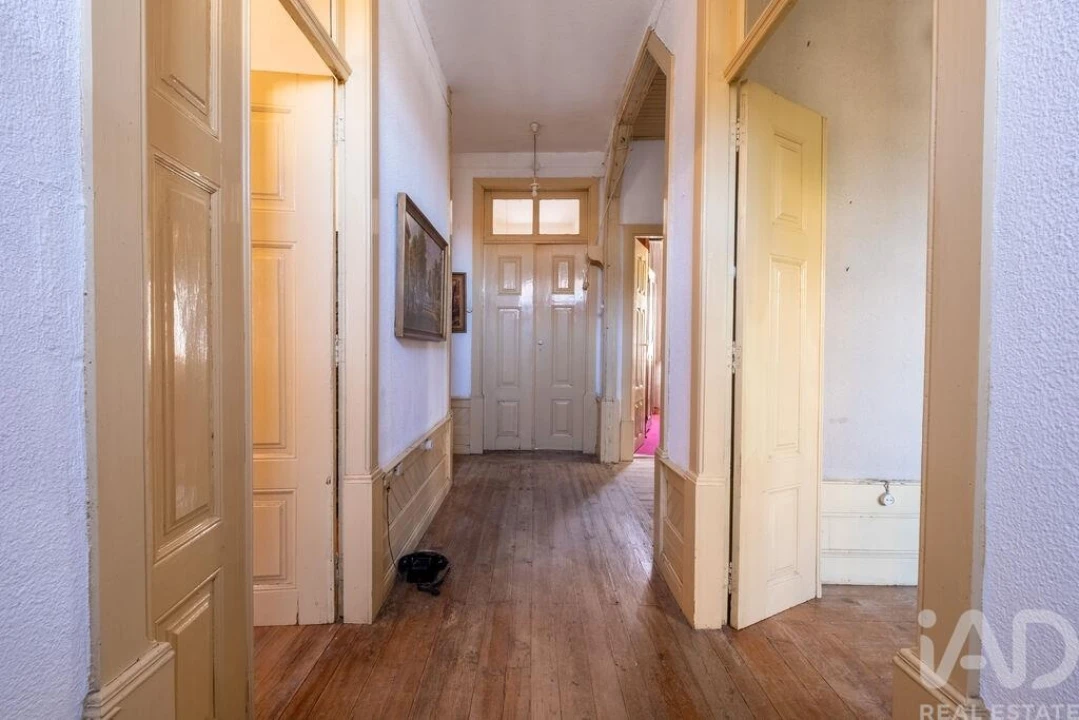 Moradia T5 para Venda em Ervedal e Vila Franca da Beira Foto 11