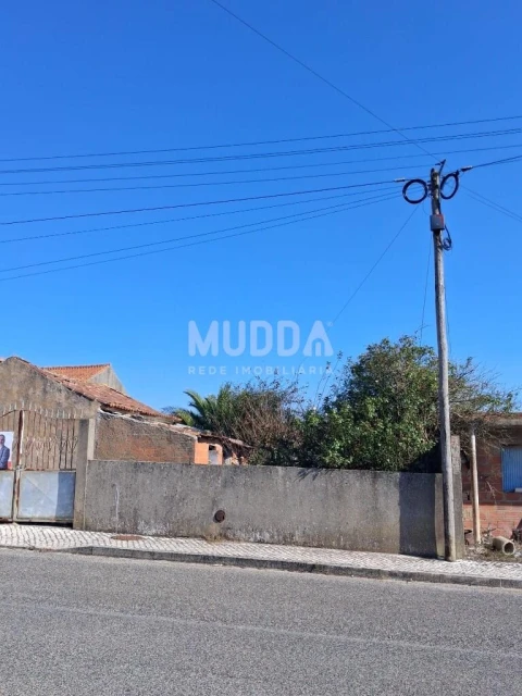 Moradia T2 para Venda em A dos Negros