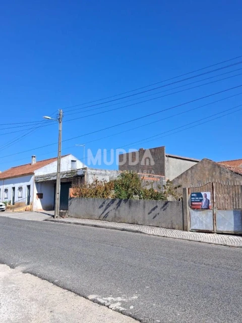 Moradia T2 para Venda em A dos Negros