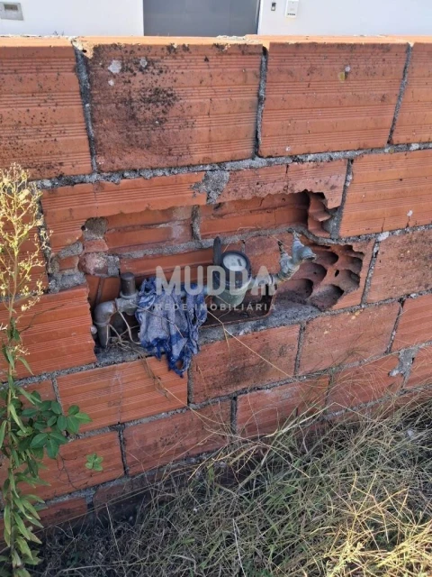Moradia T2 para Venda em A dos Negros