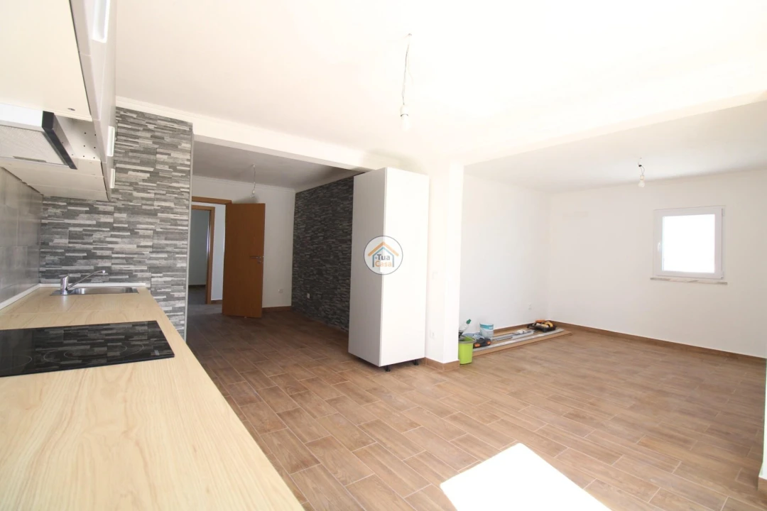 Moradia T3 para Venda em Santiago Maior Foto 15