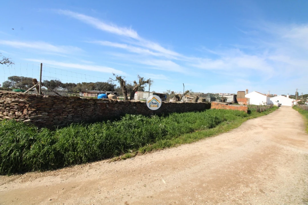 Moradia T3 para Venda em Santiago Maior Foto 27