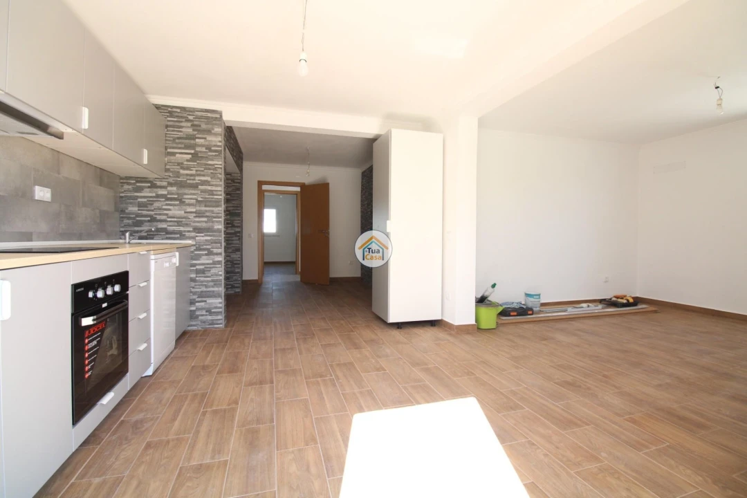 Moradia T3 para Venda em Santiago Maior Foto 14