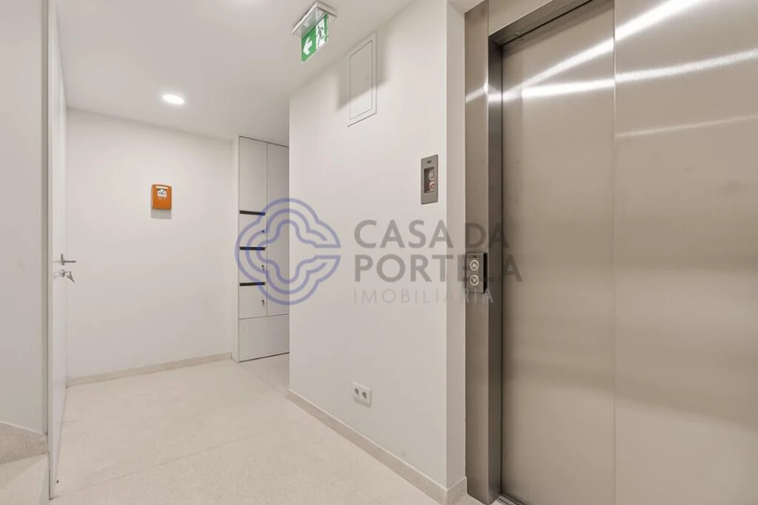 Apartamento T2 para Venda em Cedofeita, Santo Ildefonso, Sé, Miragaia, São Nicolau e Vitória Foto 11